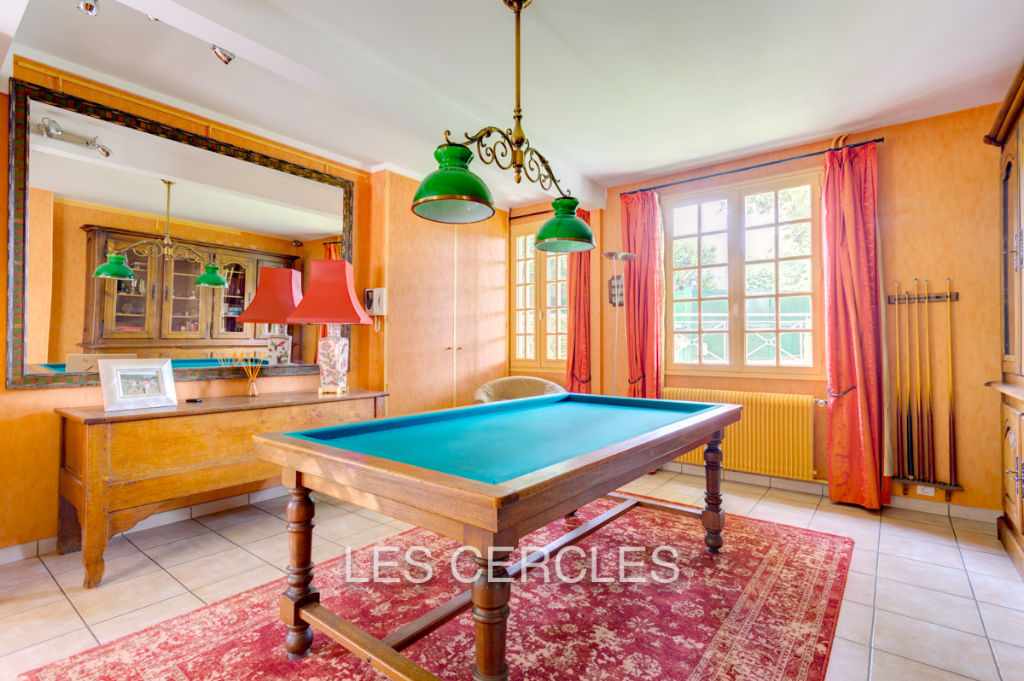 Agence les Cercles - Le Vésinet -
Maison 10 pièces de 300 m²