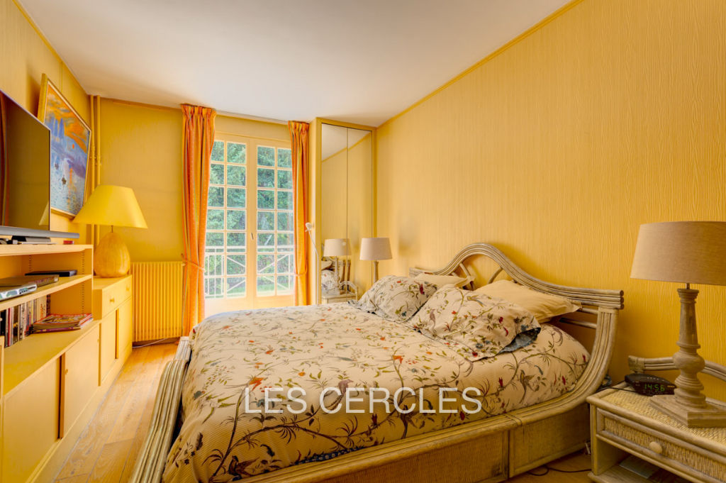 Agence les Cercles - Le Vésinet -
Maison 10 pièces de 300 m²