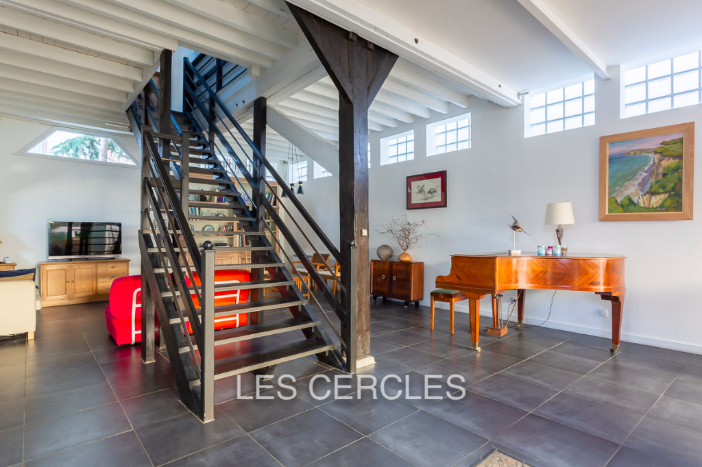 Agence les Cercles - Le Vésinet -
LOFT 7 pièces de 247 m²