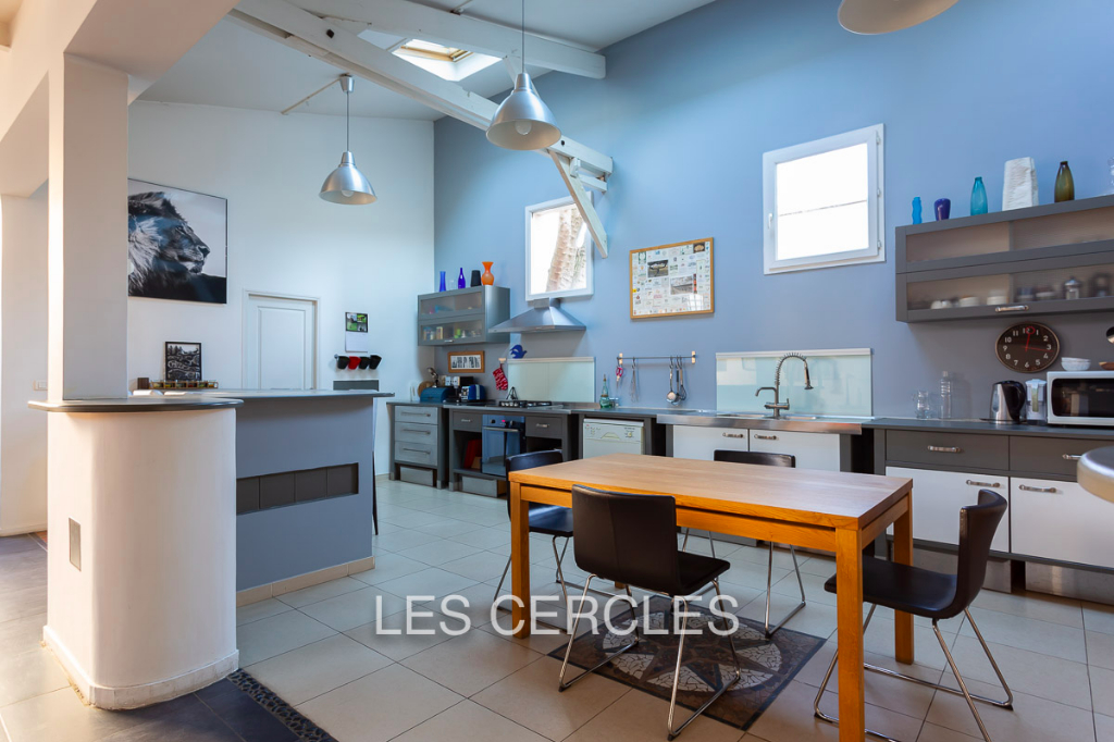 Agence les Cercles - Le Vésinet -
LOFT 7 pièces de 247 m²