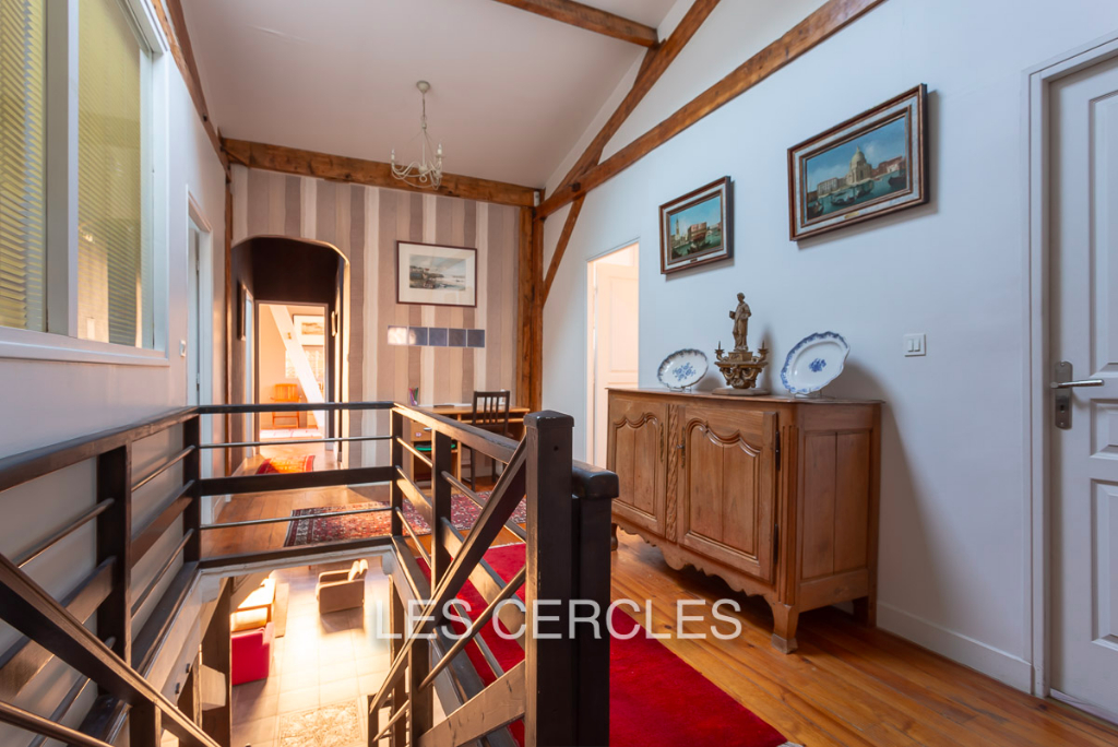 Agence les Cercles - Le Vésinet -
LOFT 7 pièces de 247 m²