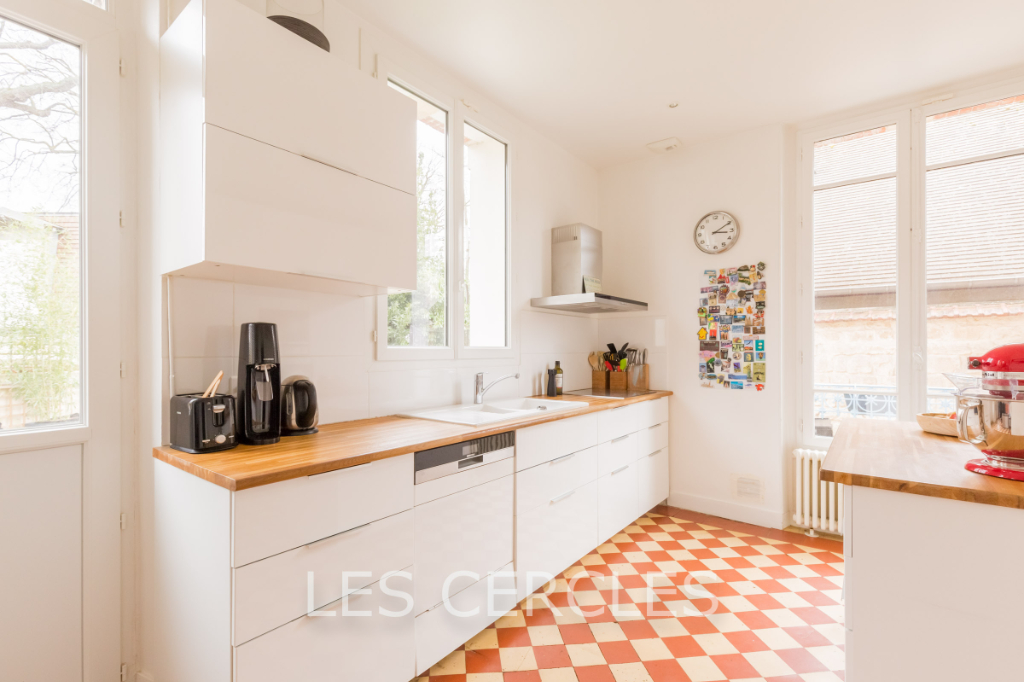 Agence les Cercles - Le Vésinet - 
Maison 8 pièces de 220 m²
