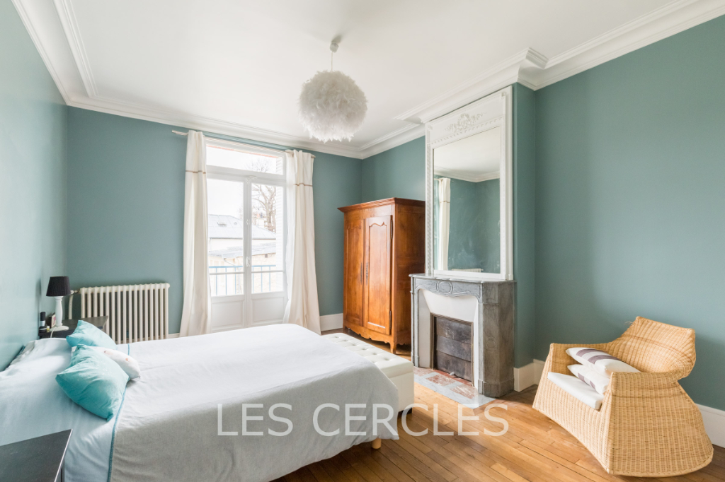 Agence les Cercles - Le Vésinet - 
Maison 8 pièces de 220 m²
