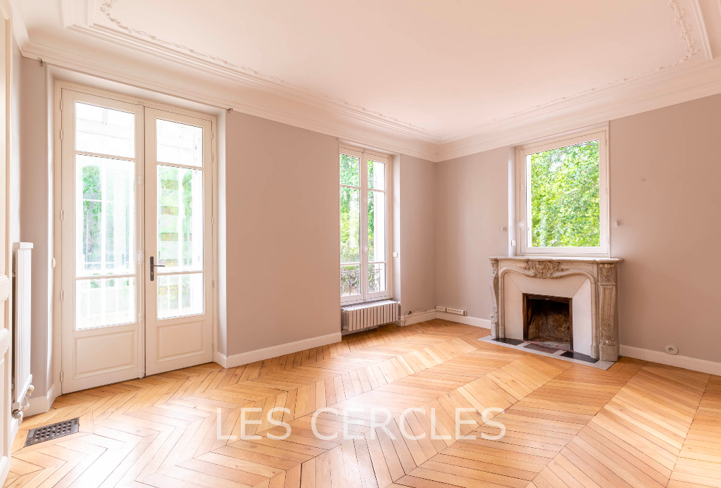 Agence les Cercles - Le Vésinet -
Maison 10 pièces de 270 m²