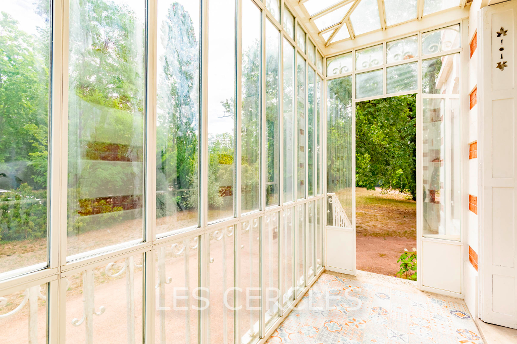 Agence les Cercles - Le Vésinet -
Maison 10 pièces de 270 m²