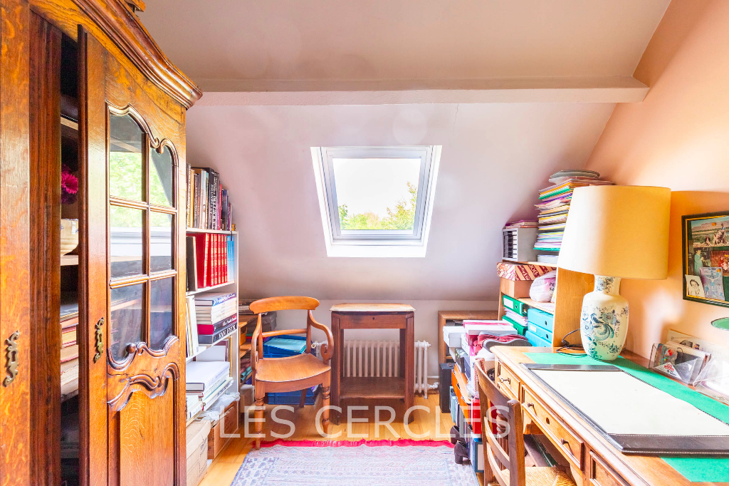 Agence les Cercles - Le Vésinet - 
Maison 9 pièces de 163 m²
