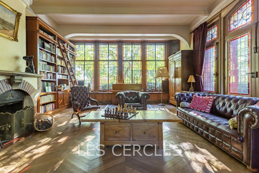 Agence les Cercles - Le Vésinet -
Maison 8 pièces de 270 m²