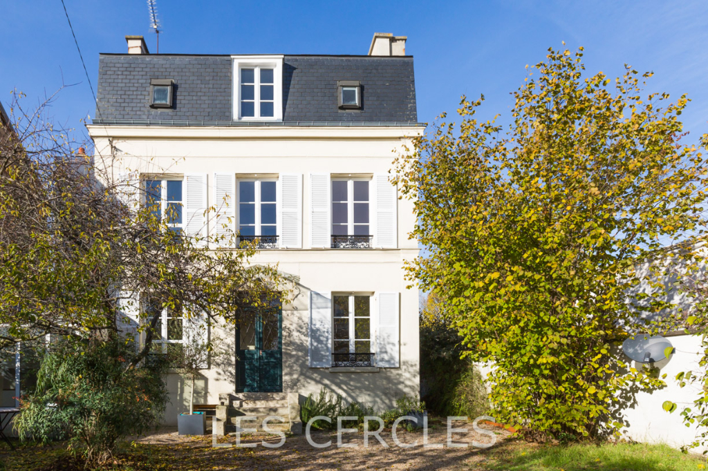 Agence les Cercles - Le Vésinet - 
Maison  8 pièces de 150 m²
