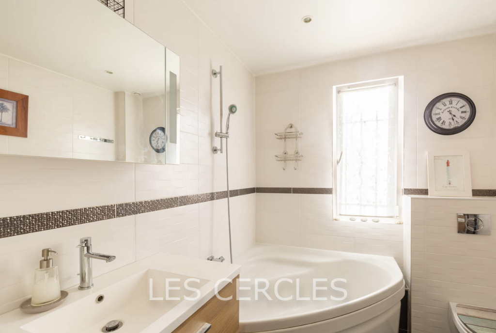 Agence les Cercles - Le Vésinet -
Maison 8 pièces de 180 m²