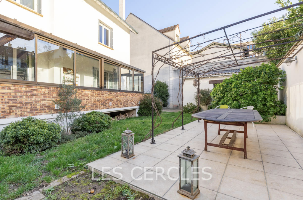 Agence les Cercles - Le Vésinet -
Maison 8 pièces de 180 m²