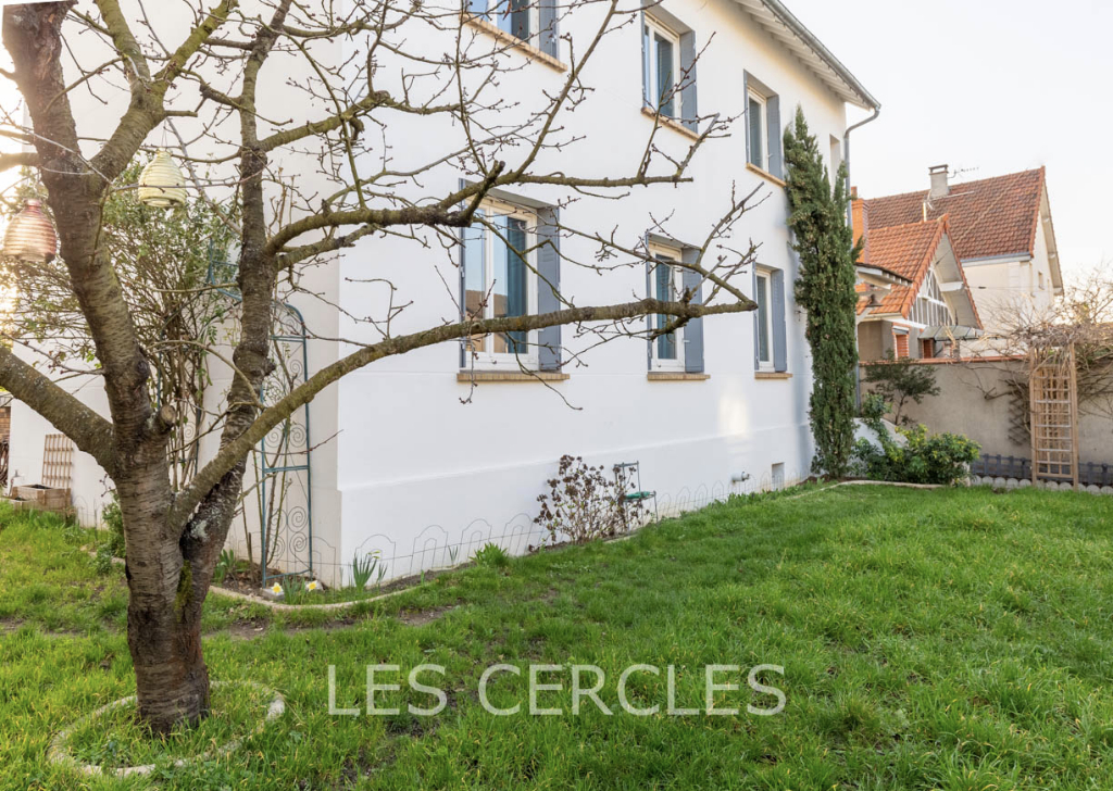 Agence les Cercles - Le Vésinet -
Maison 8 pièces de 180 m²