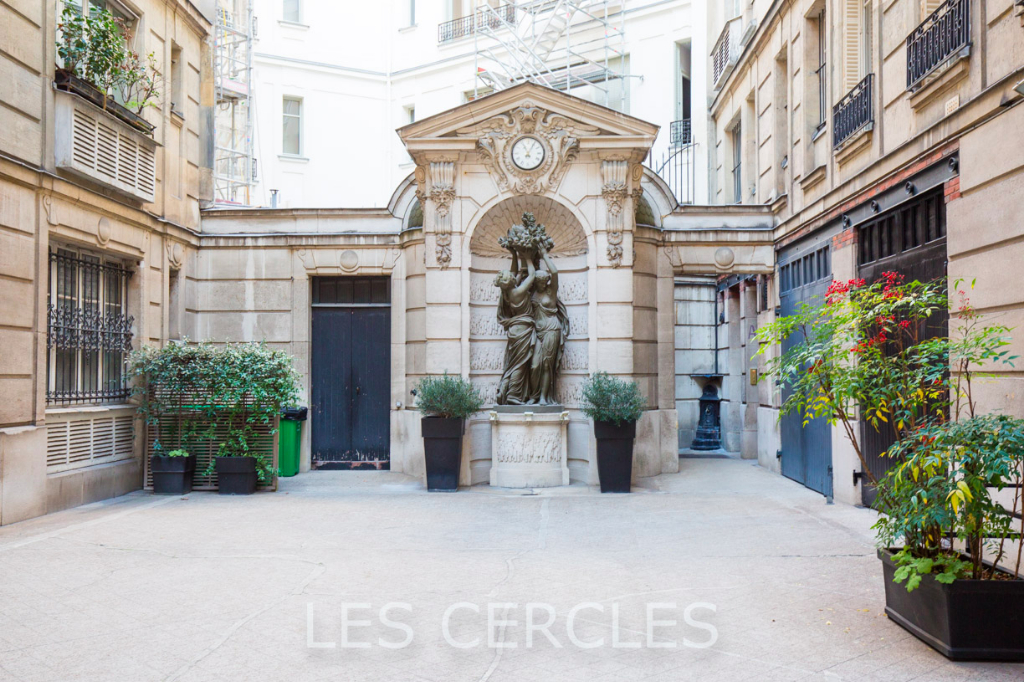 Agence les Cercles - Le Vésinet -
Vente en Viager - Appartement 8 pièces de 278 m² plus un studio de 15 m²