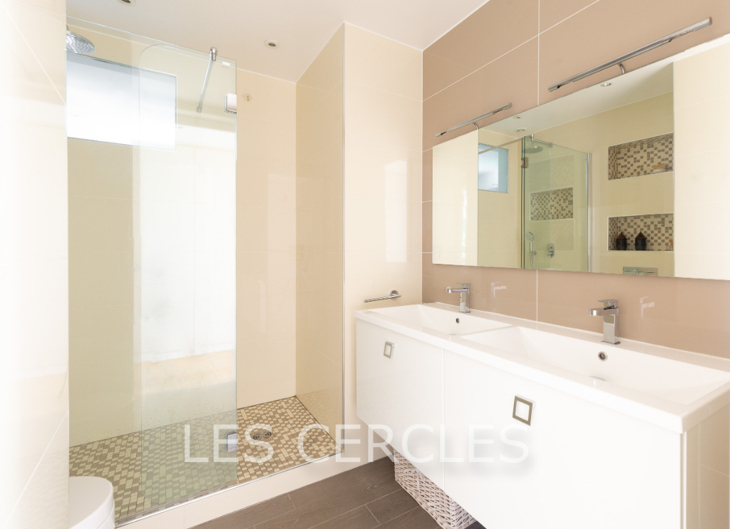 Agence les Cercles - Le Vésinet - 
Appartement  9 pièces de  182 m²
