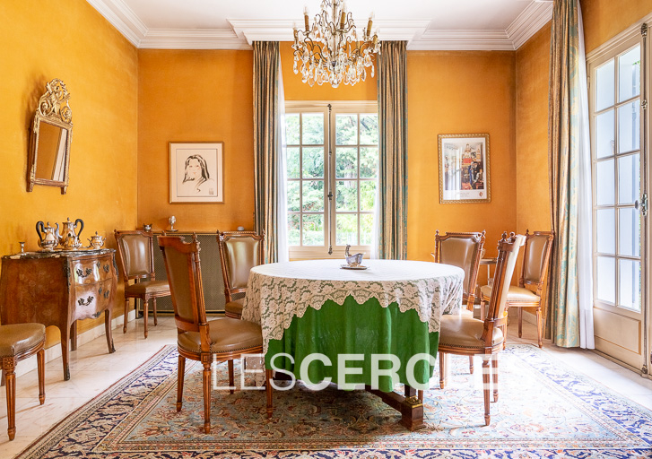 Agence les Cercles - Le Vésinet -
Maison 9 pièces de 270 m²