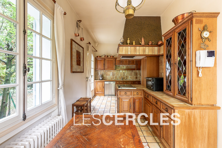 Agence les Cercles - Le Vésinet -
Maison 9 pièces de 270 m²