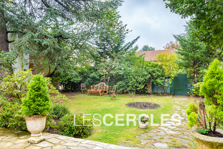 Agence les Cercles - Le Vésinet - 
Maison 9 pièces de 270 m²
