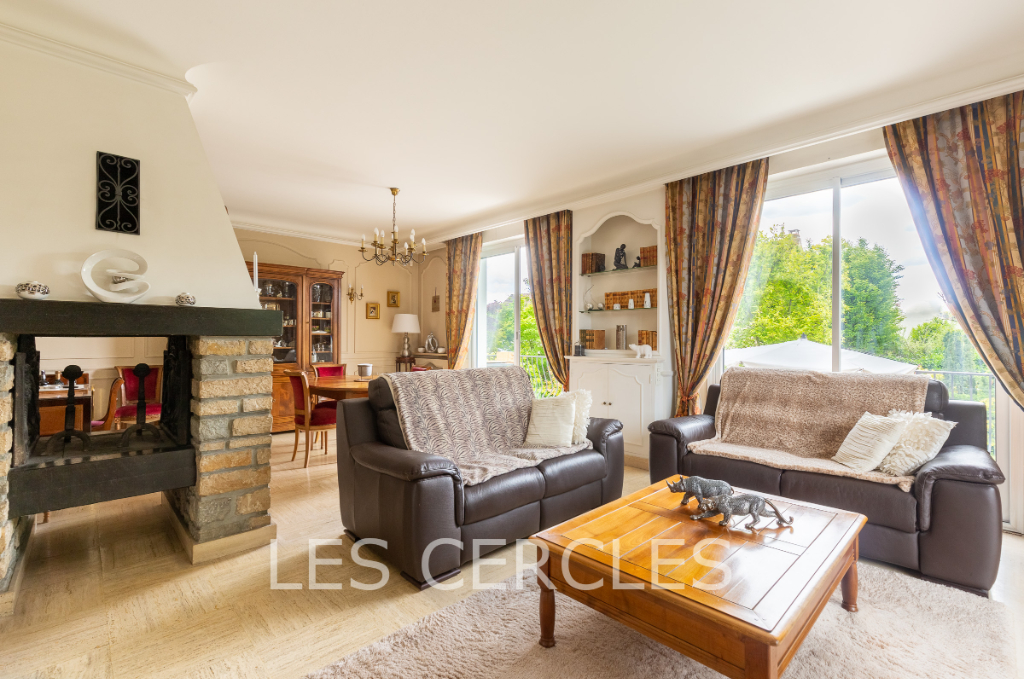 Agence les Cercles - Le Vésinet -
Maison 9 pièces de 270 m²