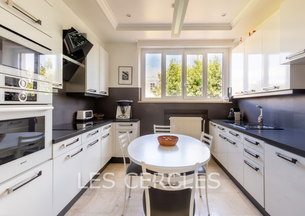 Agence les Cercles - Le Vésinet -
Maison 9 pièces de 270 m²