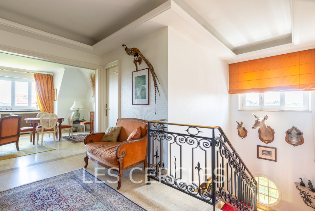 Agence les Cercles - Le Vésinet -
Maison 9 pièces de 270 m²