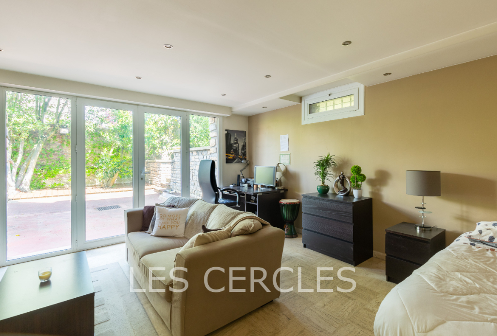 Agence les Cercles - Le Vésinet -
Maison 9 pièces de 270 m²