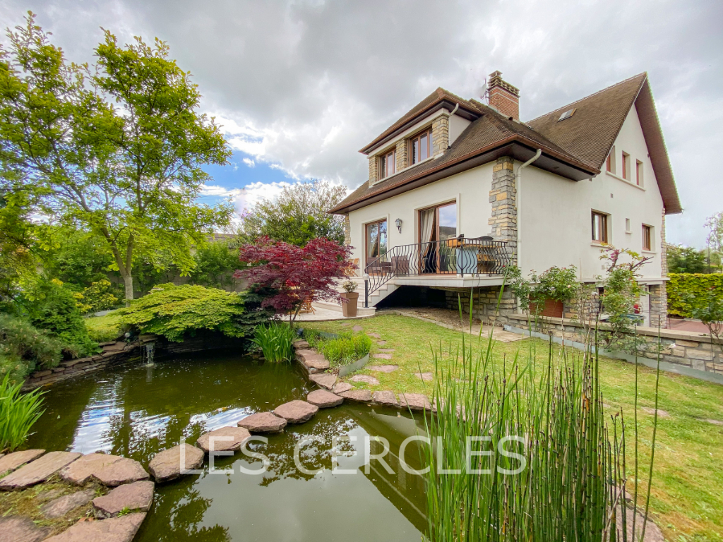 Agence les Cercles - Le Vésinet - 
Maison 9 pièces de 270 m²
