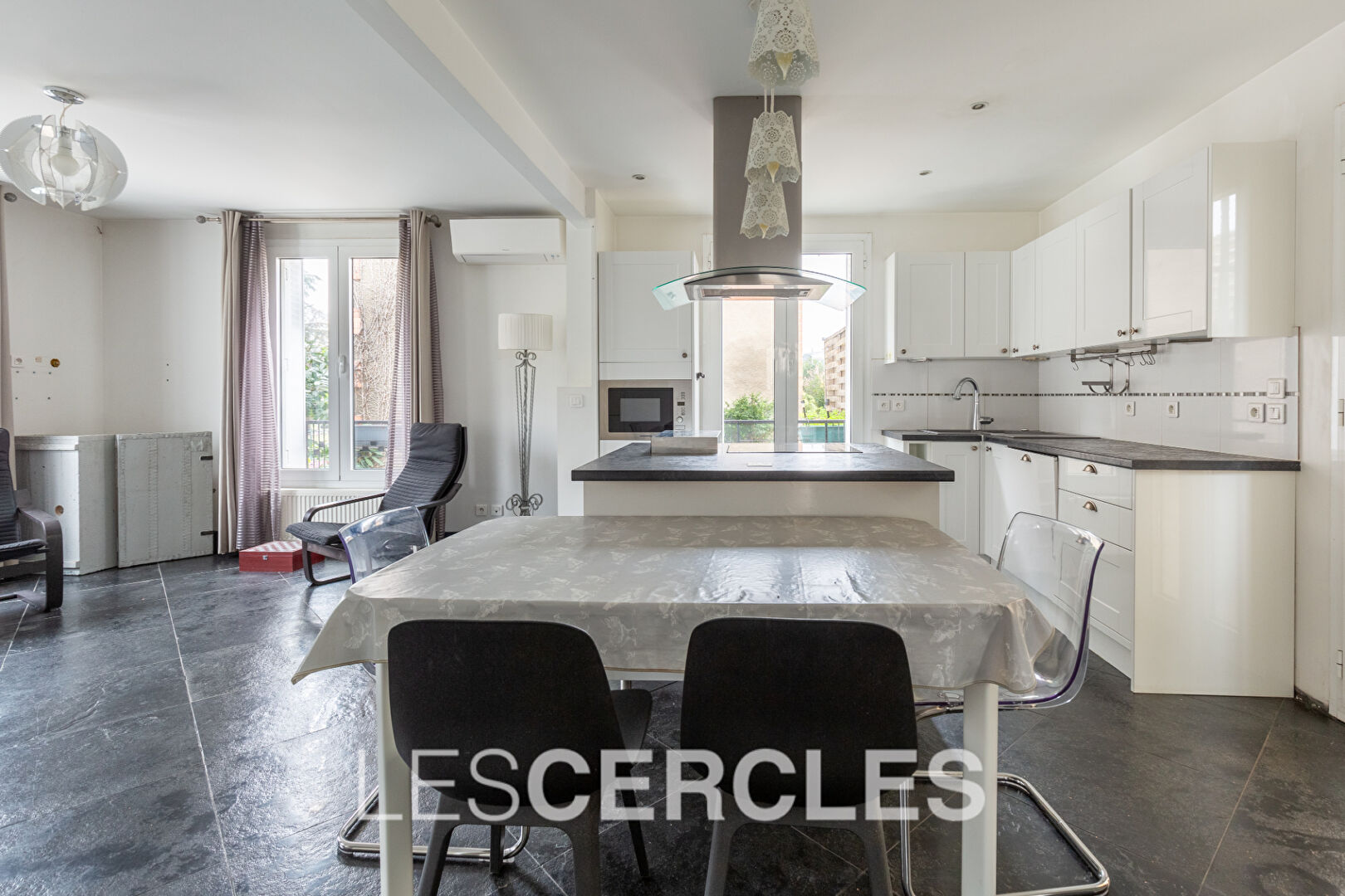 Agence les Cercles - Le Vésinet - 
Maison 7 pièces de 160 m²
