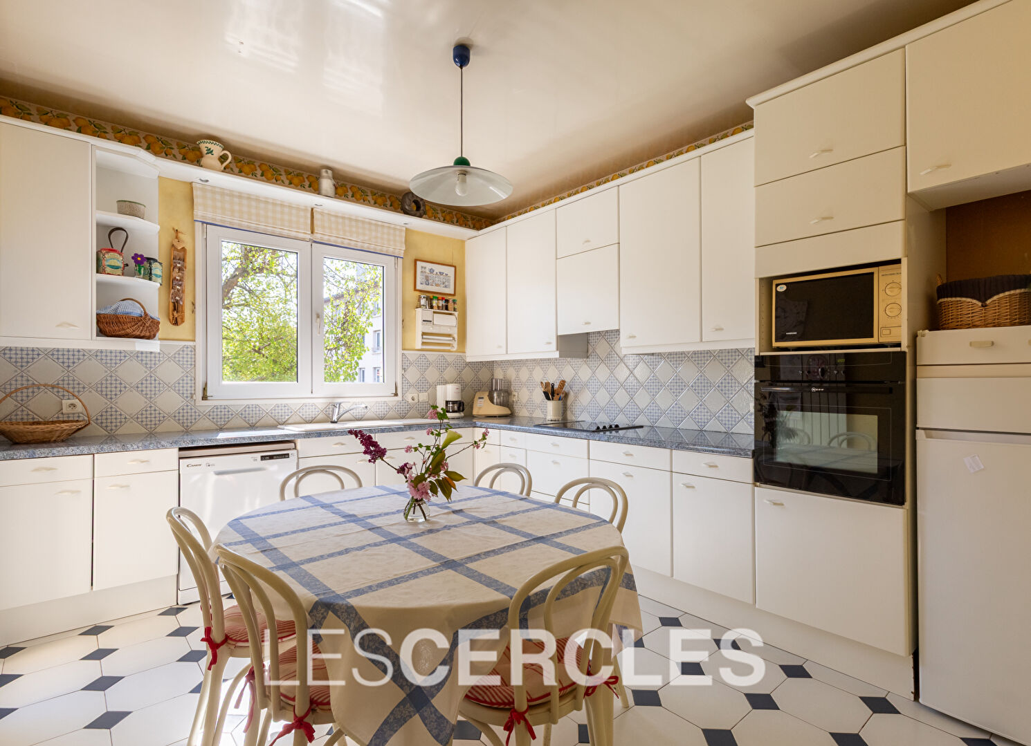 Agence les Cercles - Le Vésinet -
Maison de 8 pièces de 162 m²