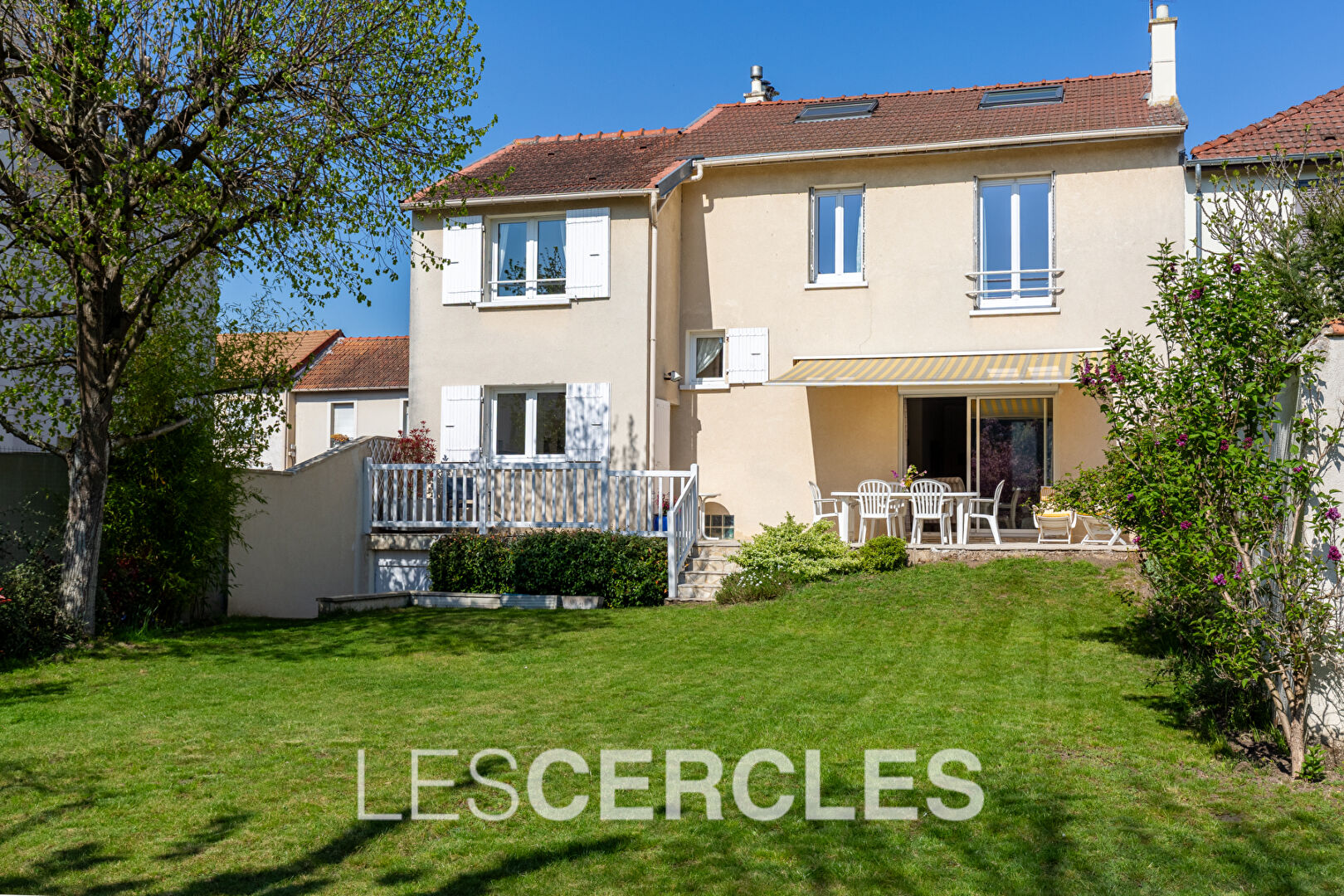 Agence les Cercles - Le Vésinet -
Maison de 8 pièces de 162 m²