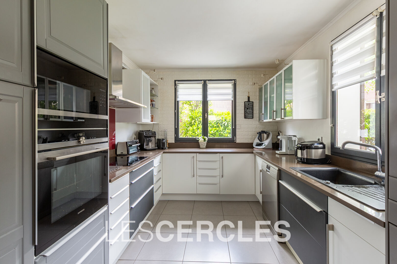 Agence les Cercles - Le Vésinet -
Maison 9 pièces de 166 m²