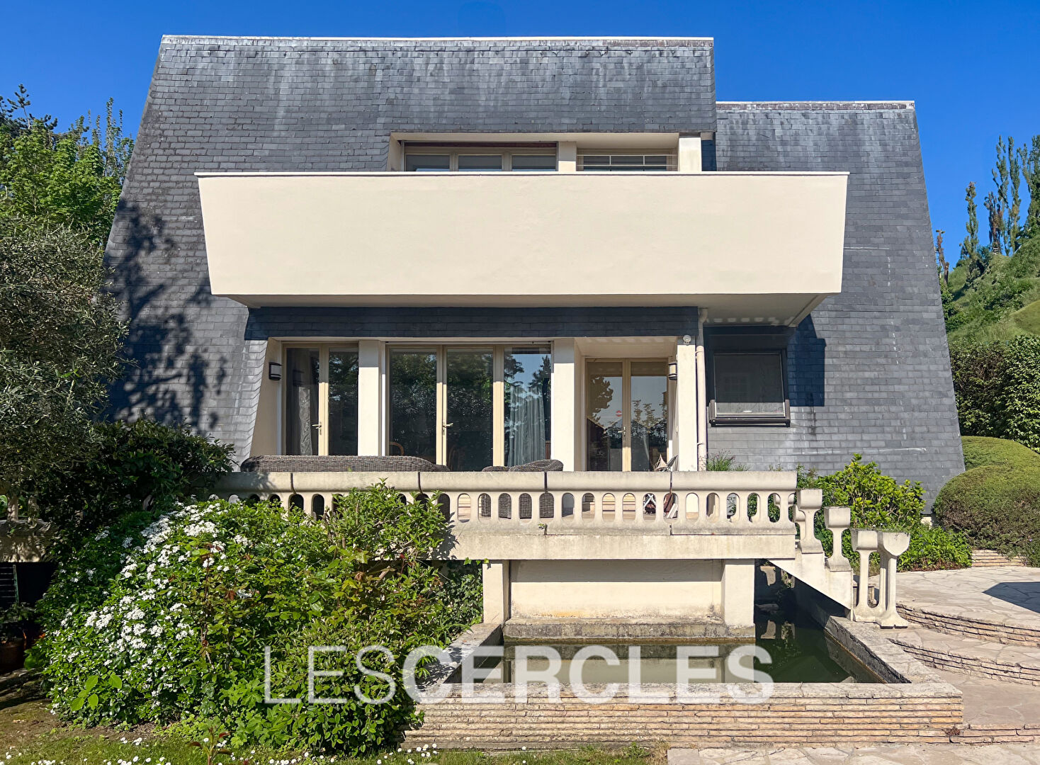 Agence les Cercles - Le Vésinet - 
Maison 6 pièces de 200 m²
