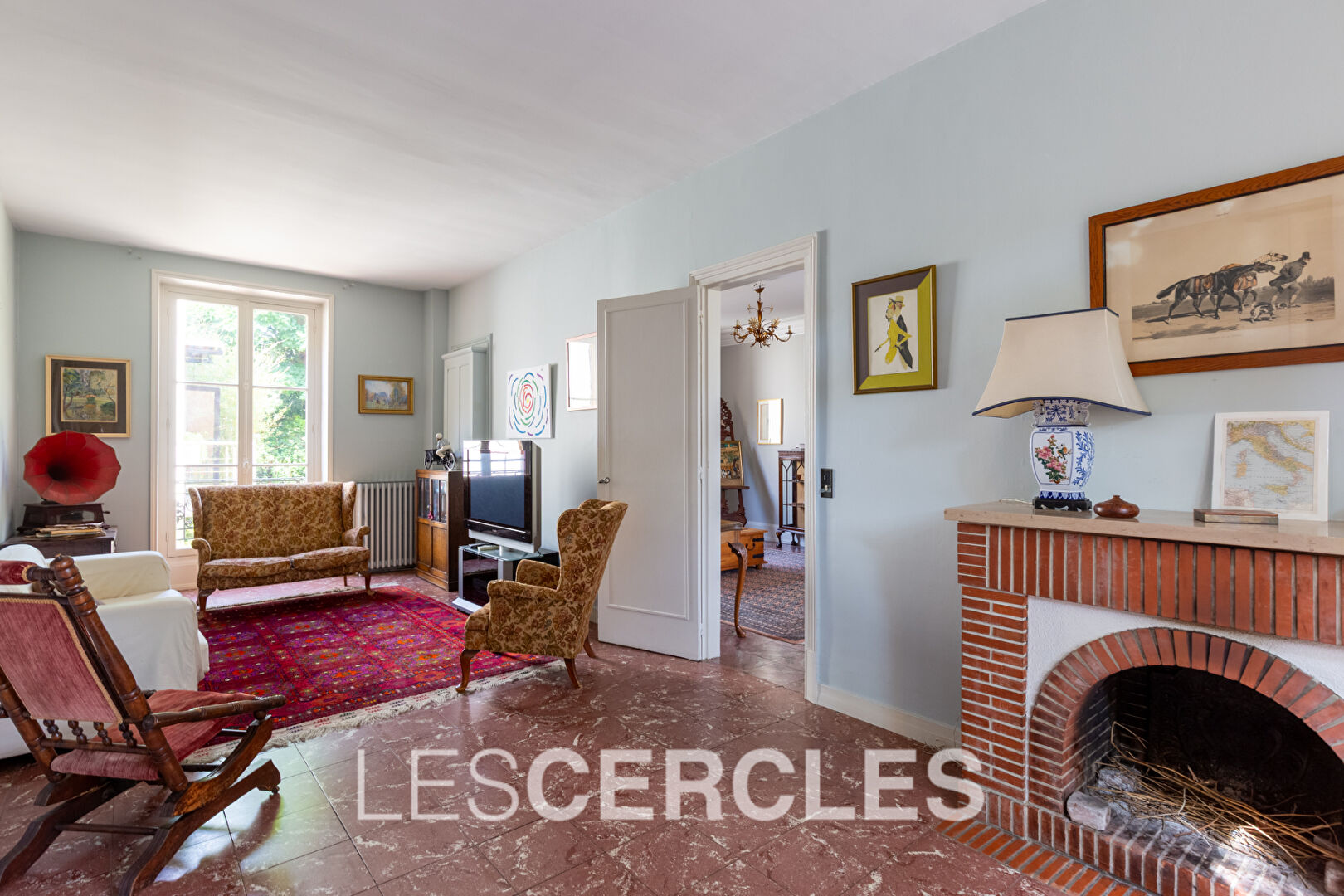Agence les Cercles - Le Vésinet -
Maison 9 pièces de 215 m² et 2 dépendances