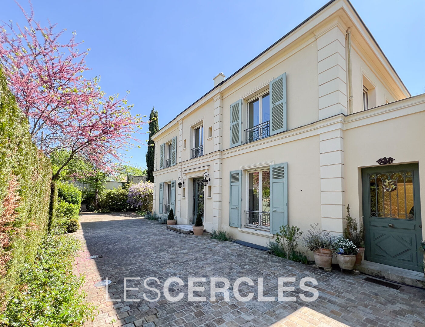 Agence les Cercles - Le Vésinet -
Maison 8 pièces de 270 m²