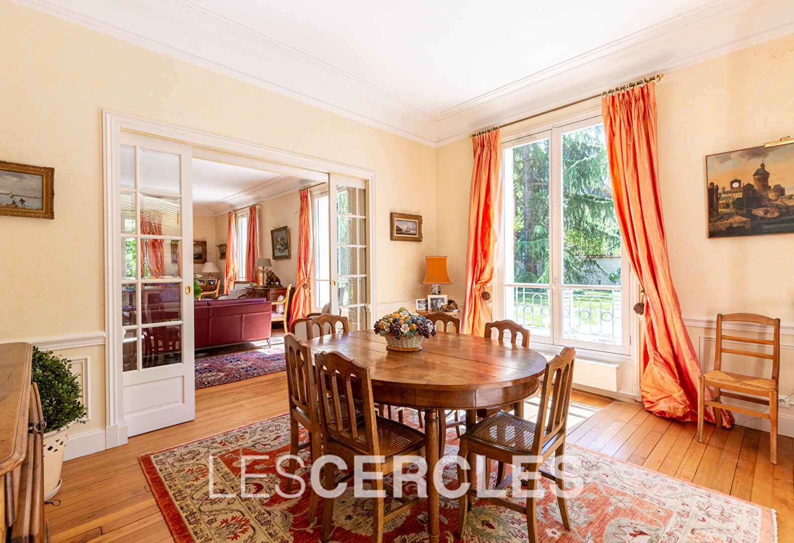 Agence les Cercles - Le Vésinet -
Maison 8 pièces de 270 m²