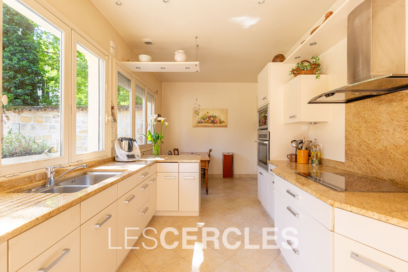 Agence les Cercles - Le Vésinet -
Maison 8 pièces de 270 m²