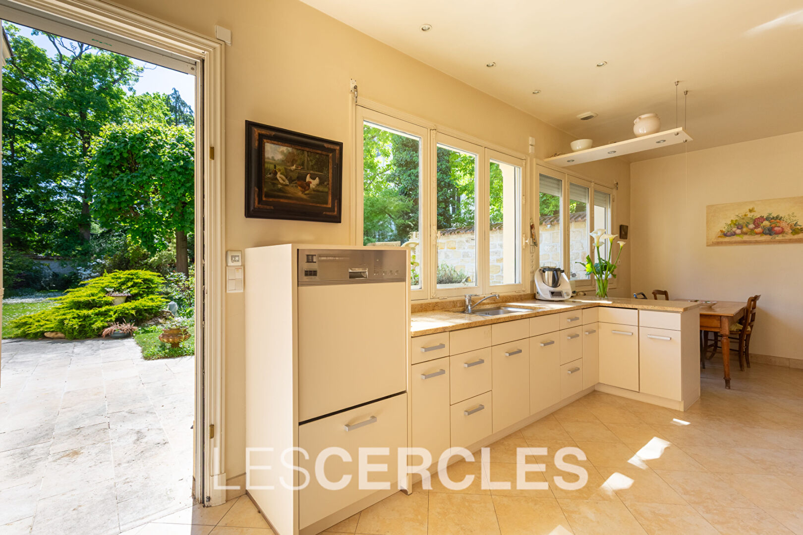 Agence les Cercles - Le Vésinet -
Maison 8 pièces de 270 m²