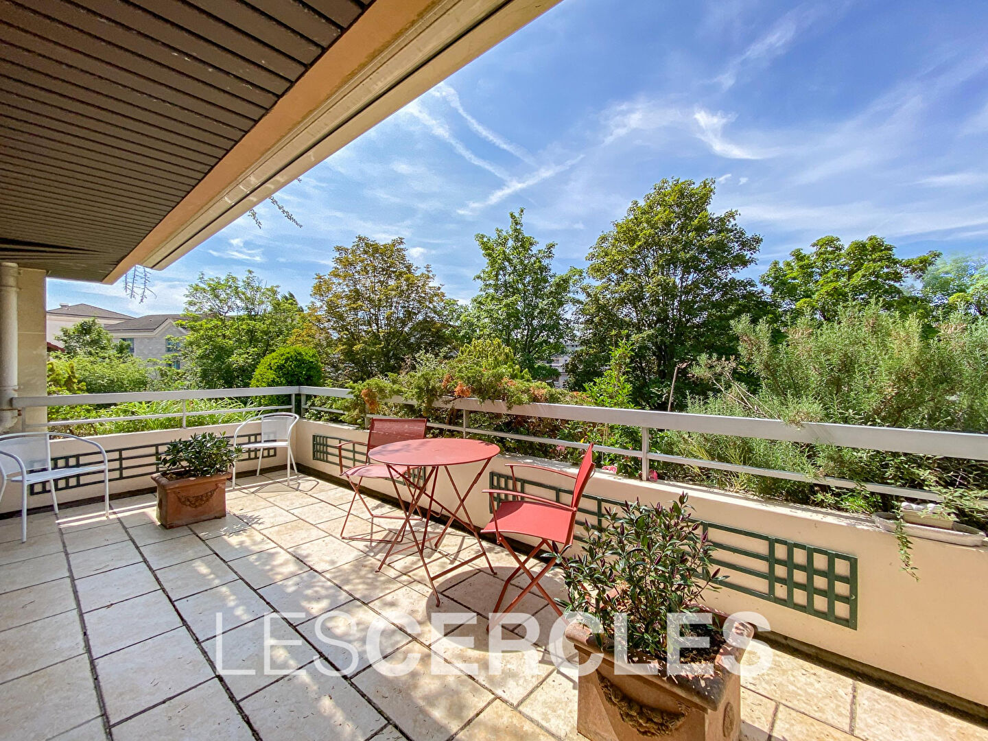Agence les Cercles - Le Vésinet - 
Four bedroom duplex apartment of 135m²
