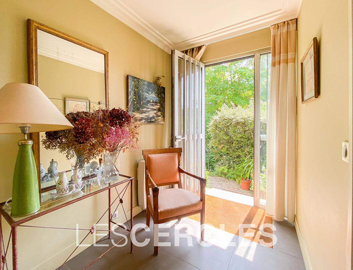 Agence les Cercles - Le Vésinet - 
Four bedroom duplex apartment of 135m²
