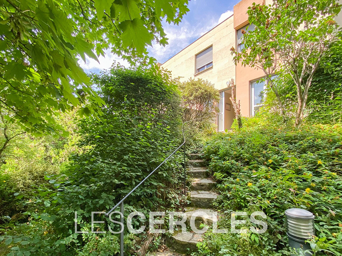 Agence les Cercles - Le Vésinet - 
Four bedroom duplex apartment of 135m²
