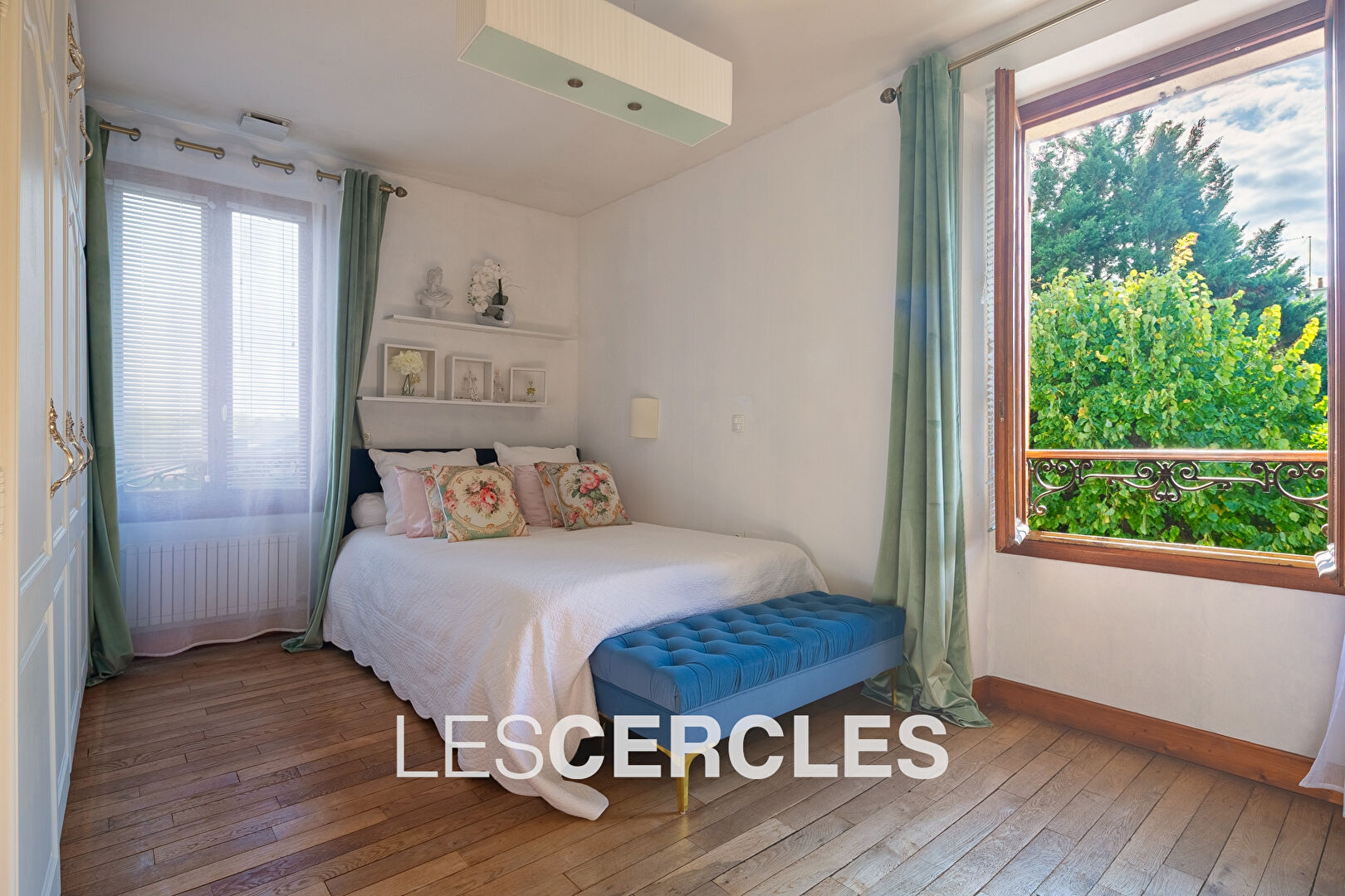 Agence les Cercles - Le Vésinet - 
Maison 8 pièces de 160 m²