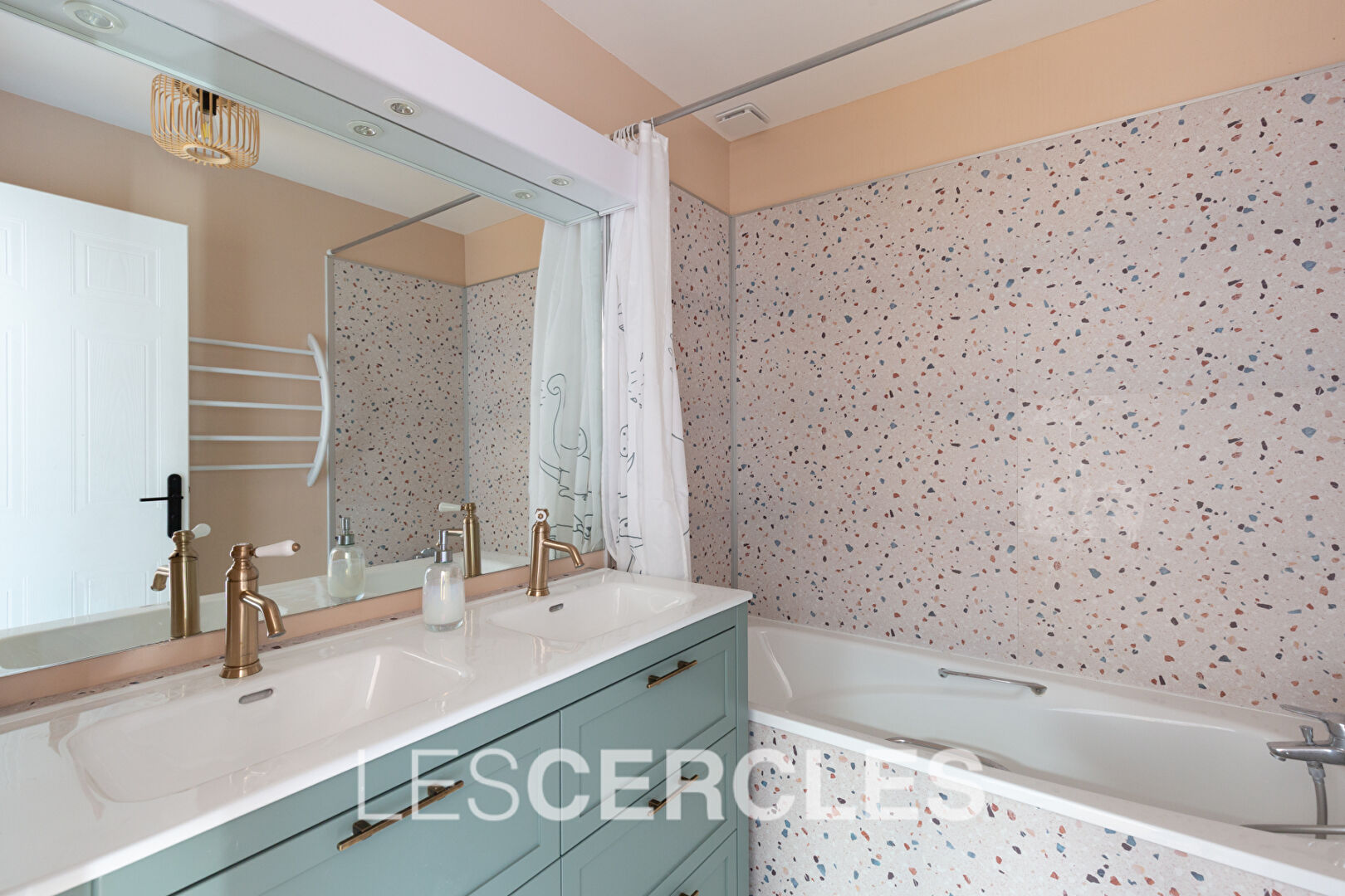 Agence les Cercles - Le Vésinet -
Four bedroom house 109m²