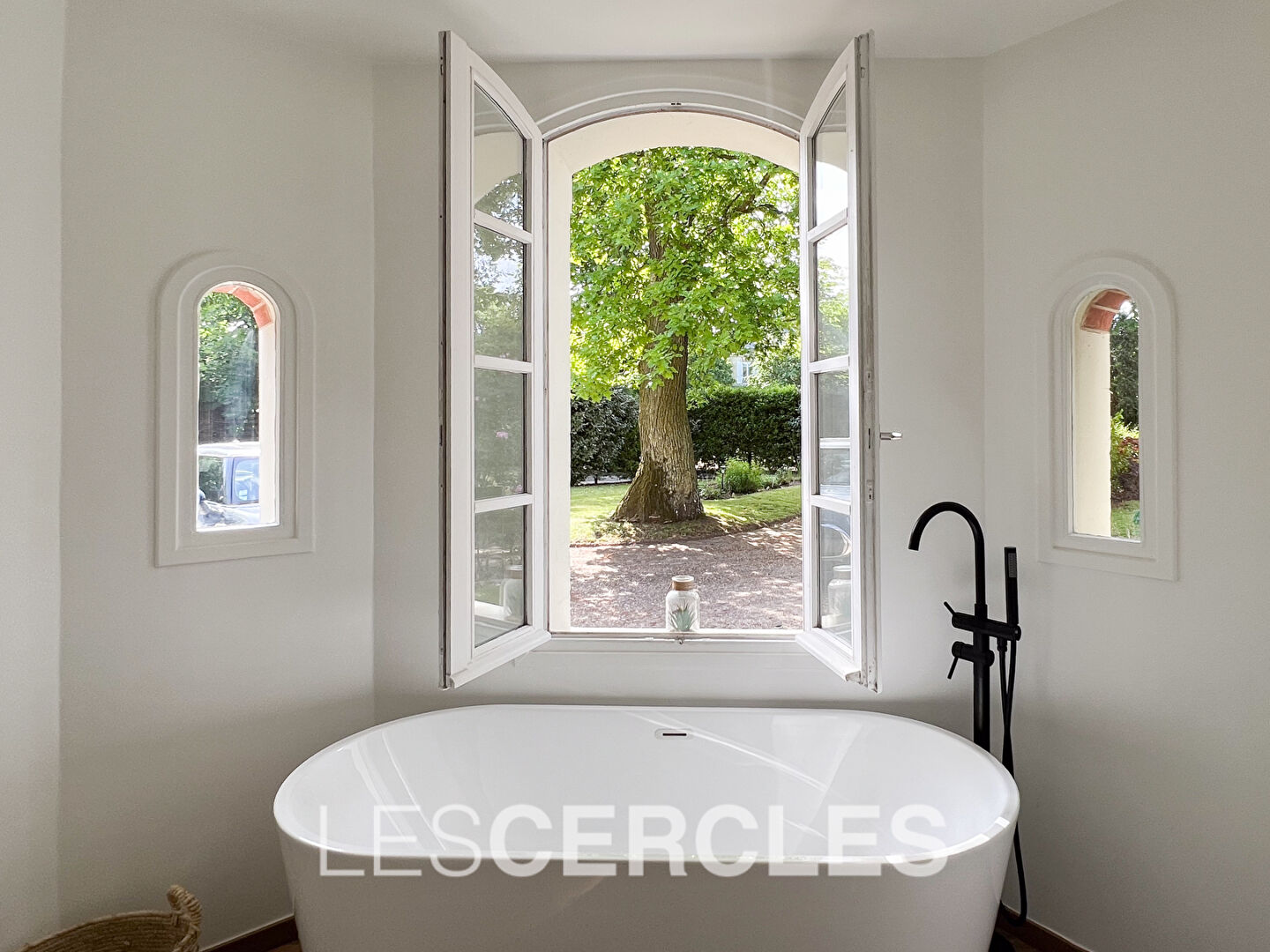 Agence les Cercles - Le Vésinet - 
Demeure de prestige 10 pièces de 232 m²
