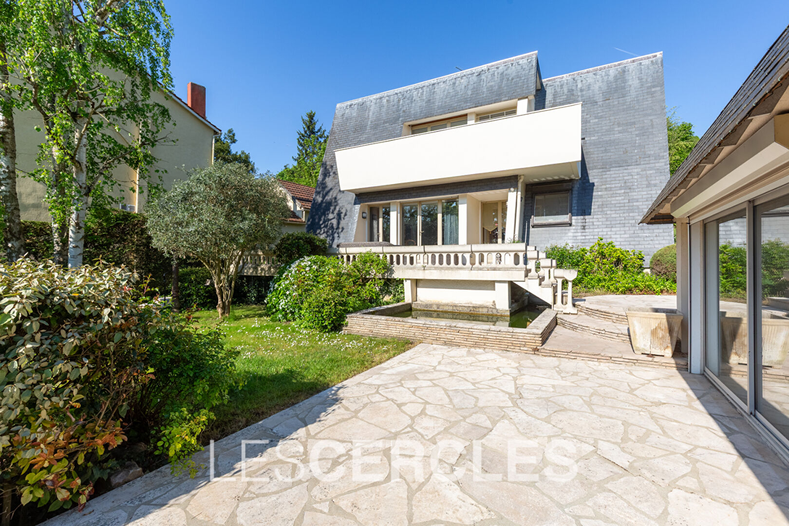 Agence immobilière Le Vésinet - Maison 6 pièces de 200 m² - LE PECQ