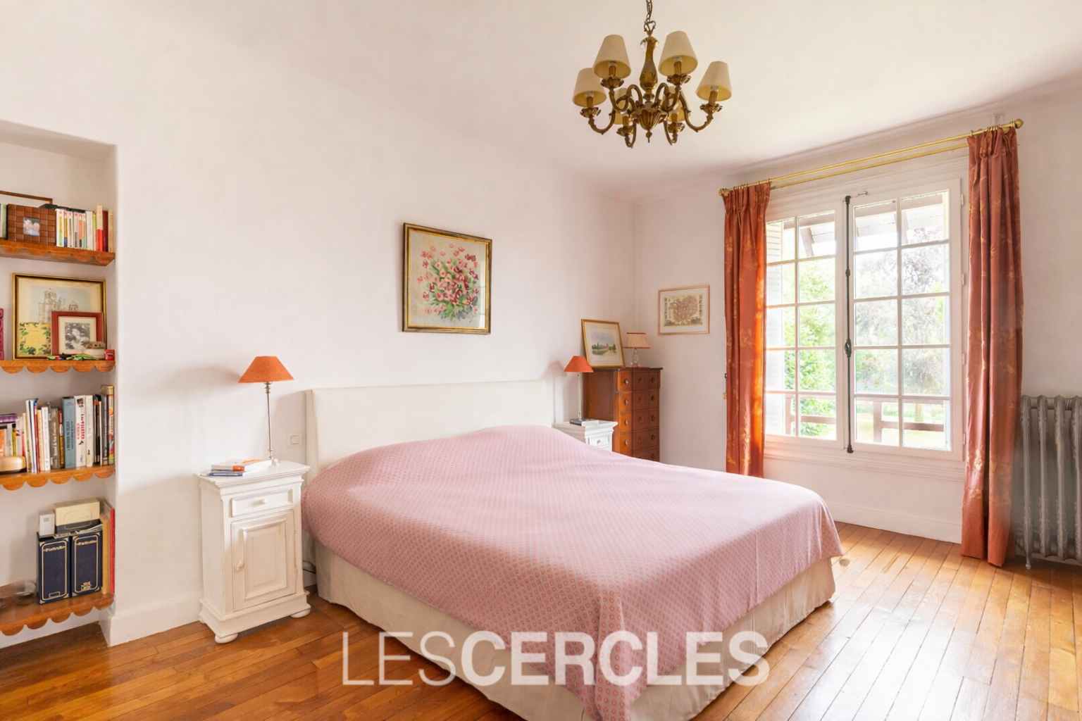 Agence les Cercles - Le Vésinet -
Propriété 12 pièces de 420 m²