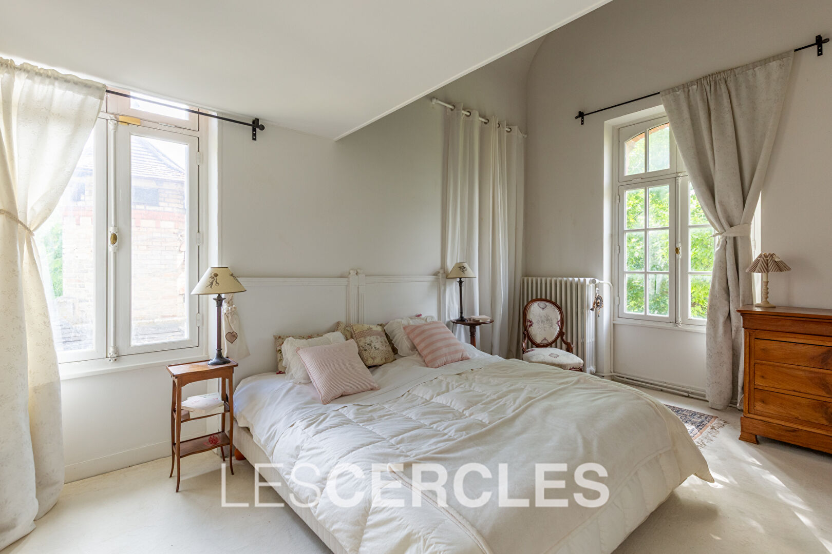 Agence les Cercles - Le Vésinet - 
Demeure de prestige 10 pièces de 232 m²
