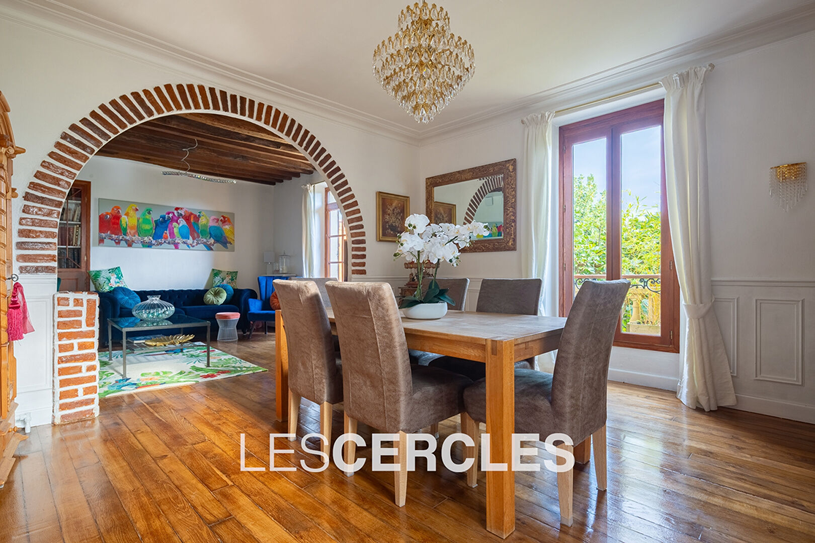 Agence immobilière Le Vésinet - Maison 8 pièces de 167 m² - LE MESNIL LE ROI