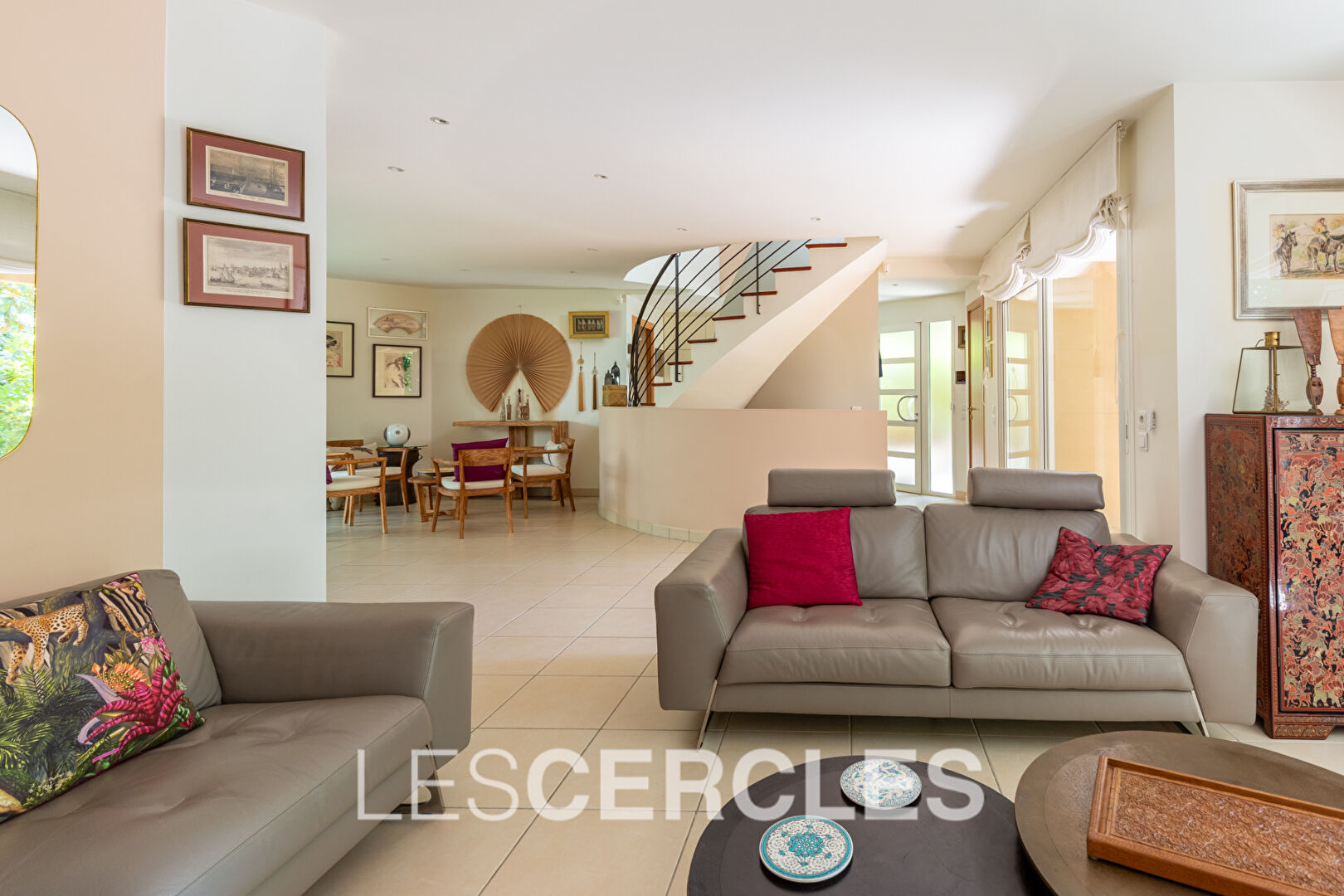 Agence les Cercles - Le Vésinet - 
Maison 8 pièces de 200 m²
