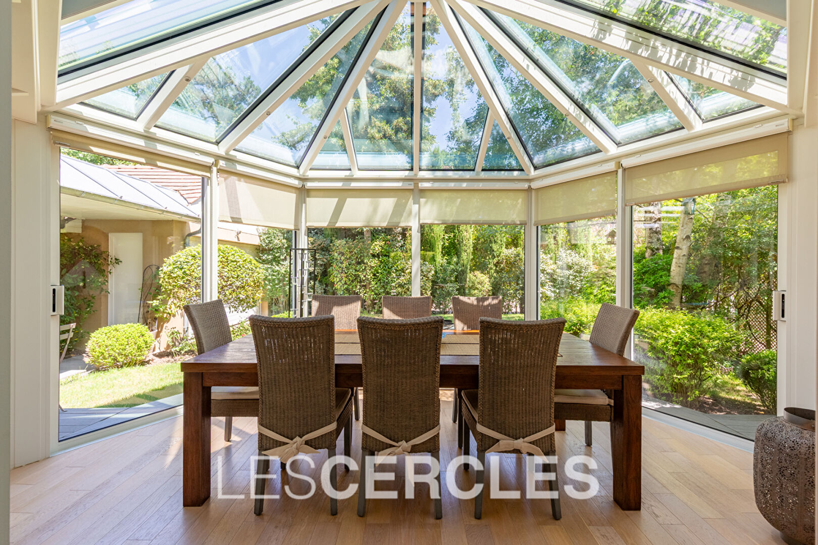 Agence les Cercles - Le Vésinet - 
Maison 8 pièces de 200 m²
