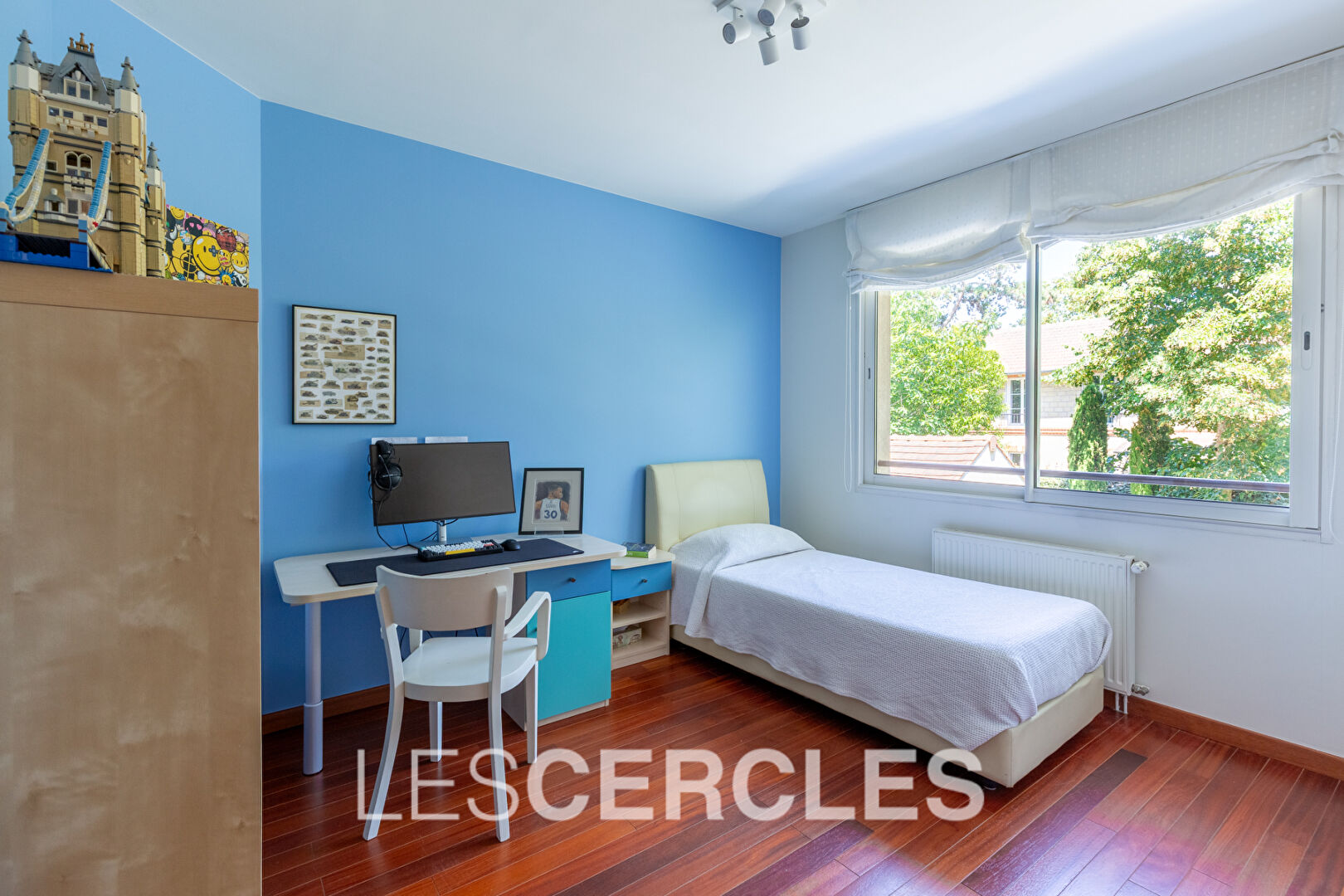 Agence les Cercles - Le Vésinet - 
Maison 8 pièces de 200 m²
