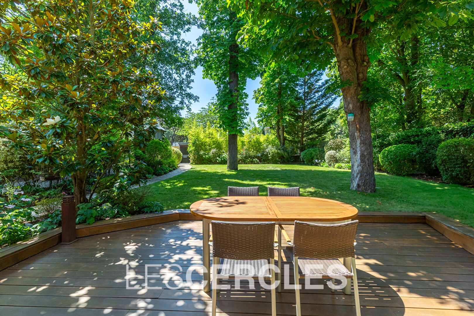 Agence les Cercles - Le Vésinet - 
Maison 8 pièces de 200 m²
