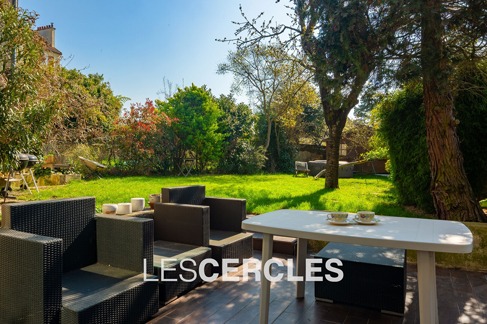 Agence les Cercles - Le Vésinet - 
Maison 9 pièces de 207 m²
